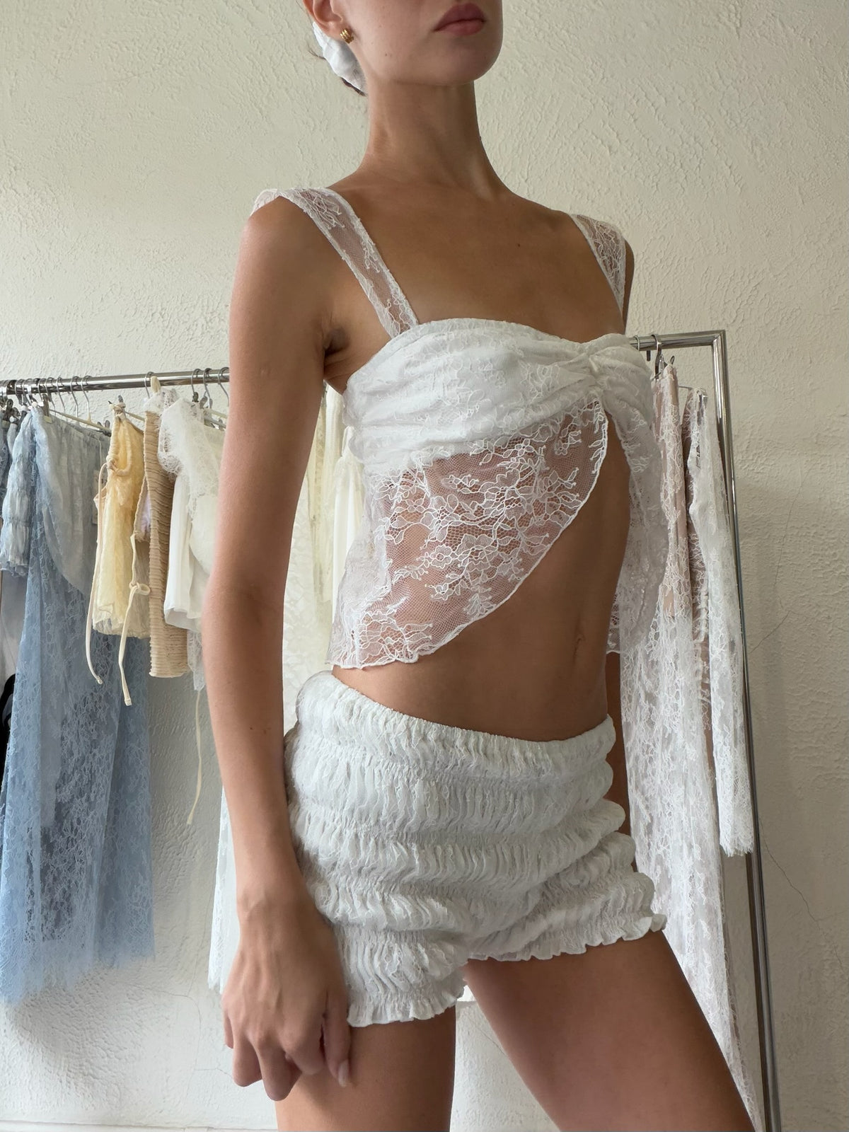 aura lace top white