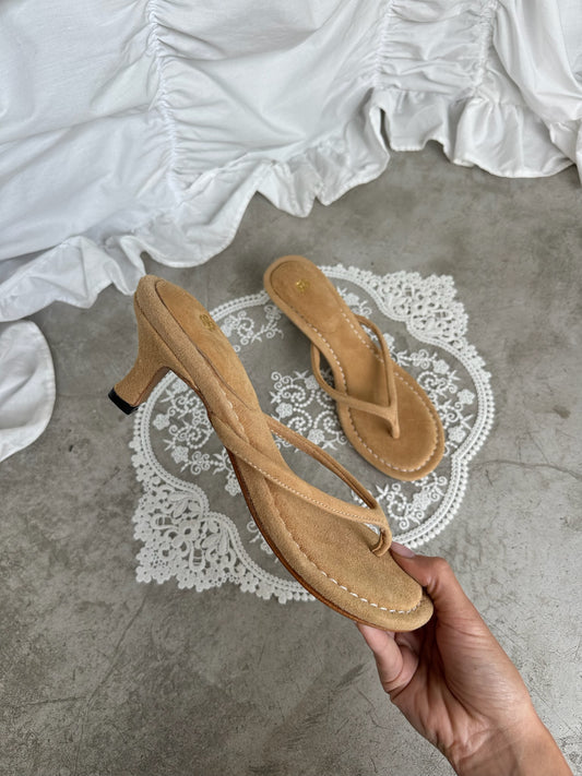 beige heel beige