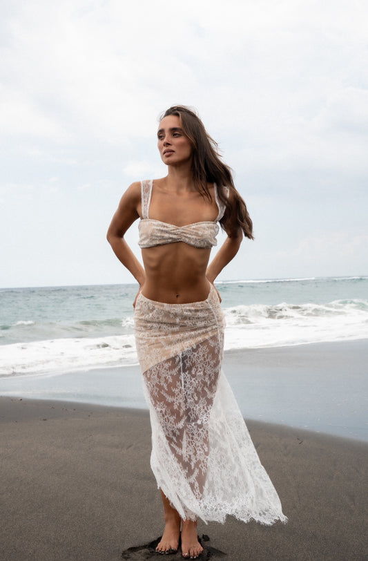 beige lace skirt